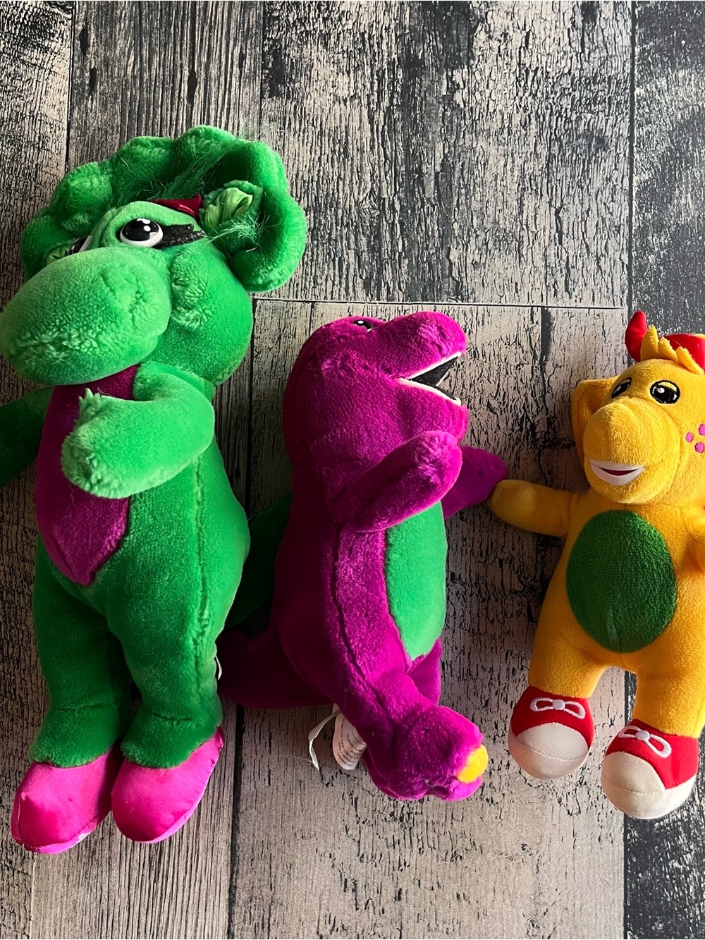 Barney and friends plush x 3
